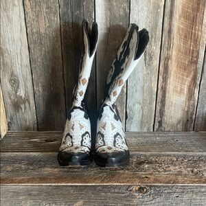 Lucchese Black and Cream Heeled Boots
